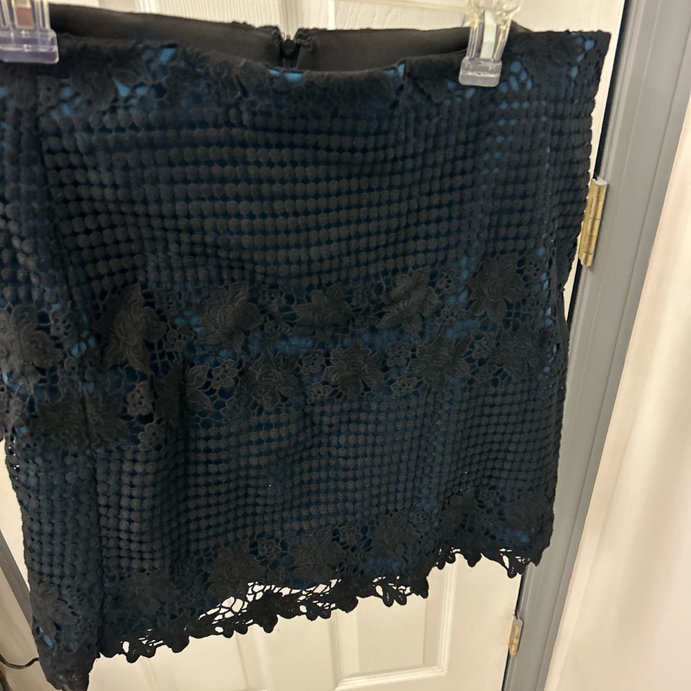 NWT LOFT lace mini skirt.